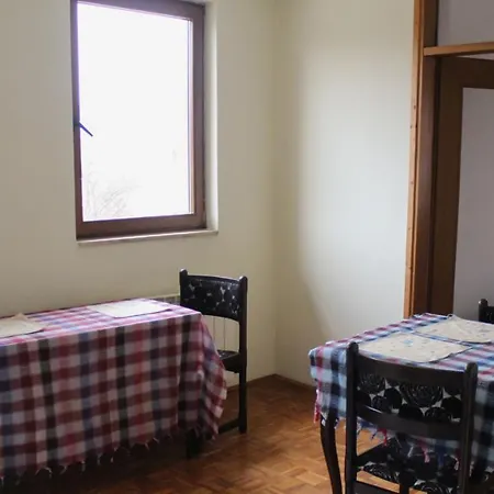 Av For 6 Lukavica